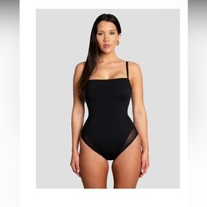 NWT TA3 Squarey Thin Strap - Black - Short / Medium Swimsuit or bodysuit